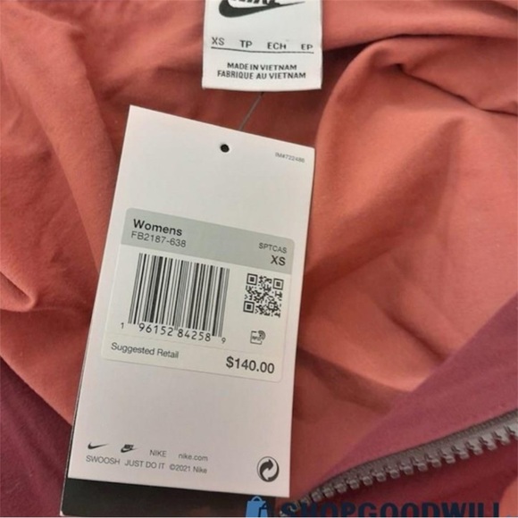 Nike Sports Utility Graphic Women’s Extra Small Quarter Zip in Burgundy NWT - Picture 5 of 7